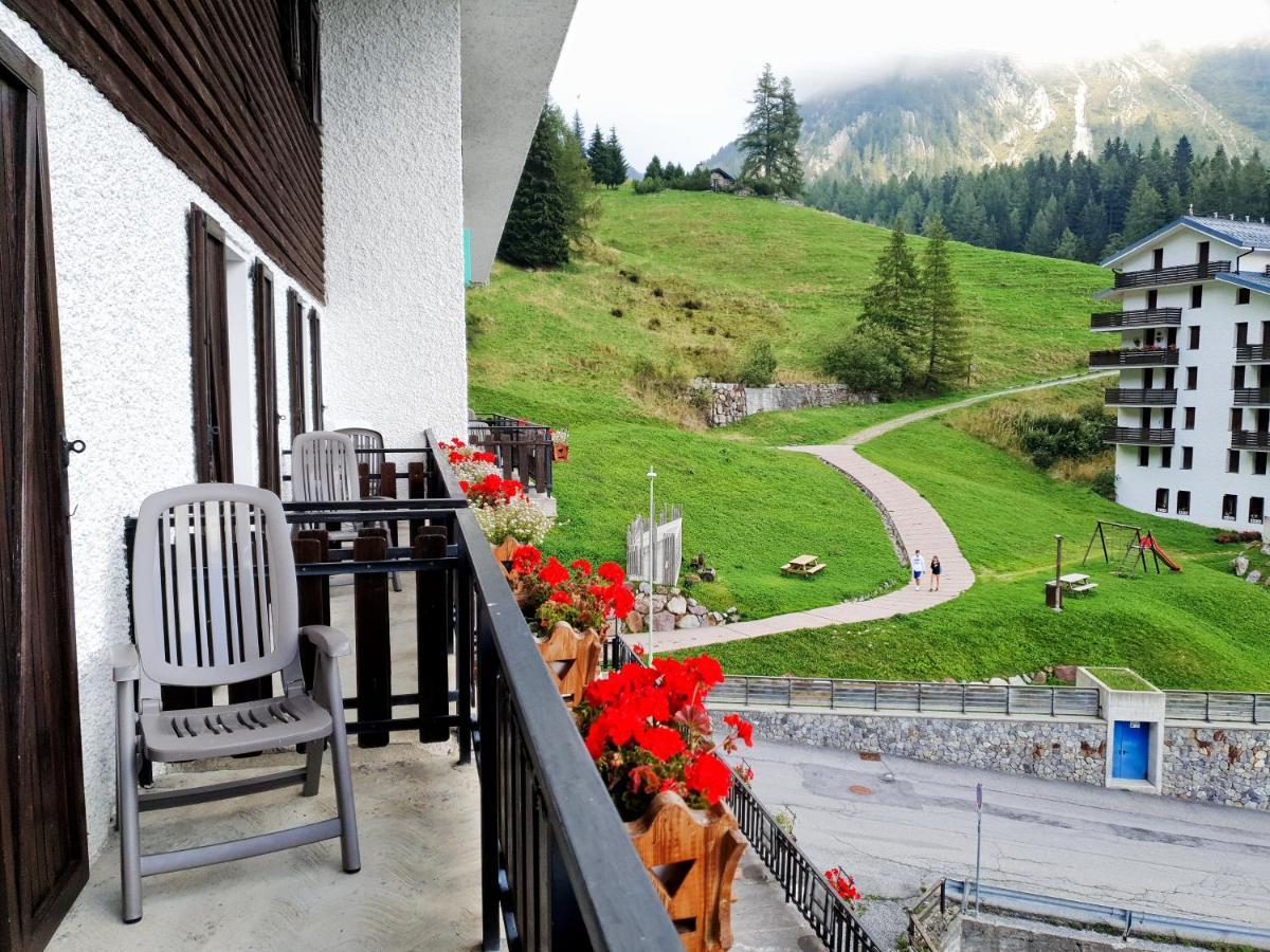 Hotel Des Alpes フォッポロ エクステリア 写真